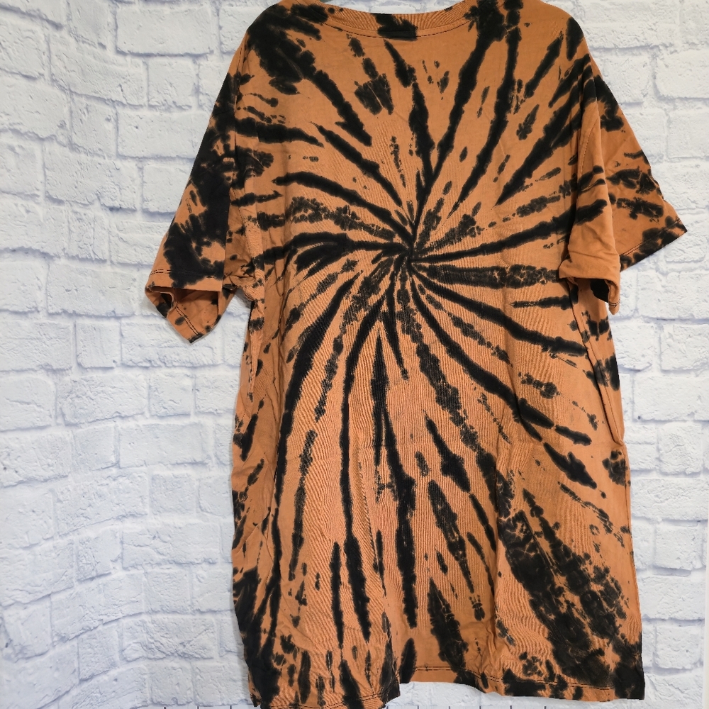 Disney Pixar Coco Brown Tie-Dye Miguel Skeleton Graphic Tee Plus Size 3/4 New - Picture 4 of 16